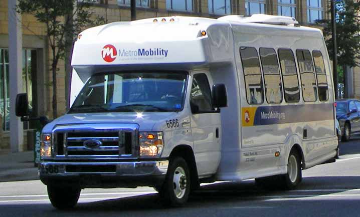 MetroMobility Ford 6566